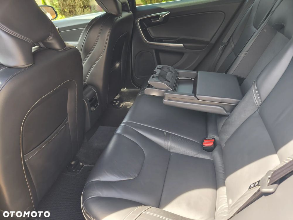 Volvo V60 - 14
