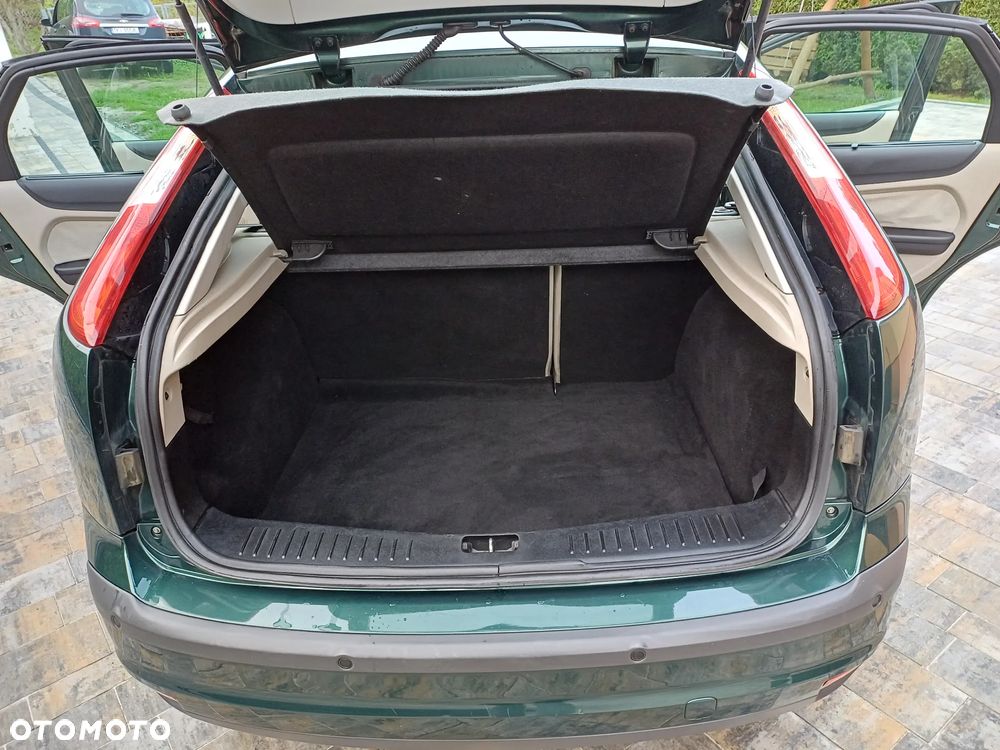 Ford Focus 1.6 Ti-VCT Ghia - 39