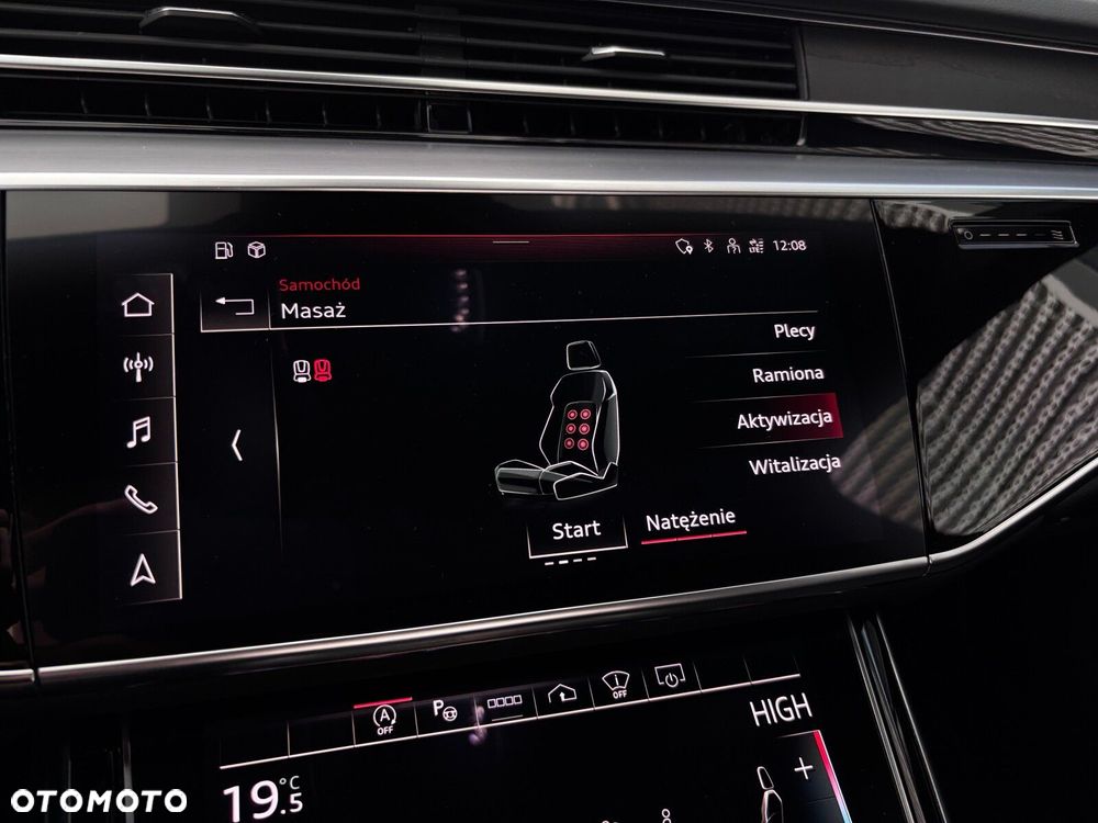 Audi A8 - 40