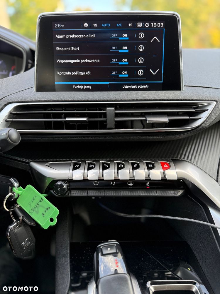Peugeot 3008 1.5 BlueHDi Active S&S EAT8 - 27