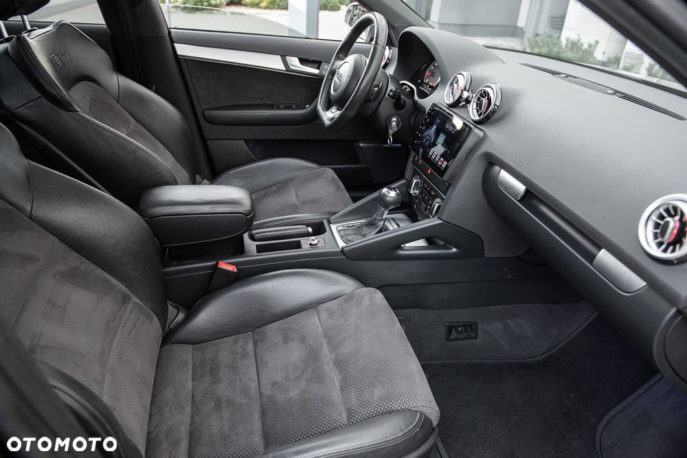 Audi A3 Sportback 1.4 TFSI S tronic S line Sportpaket (plus) - 28