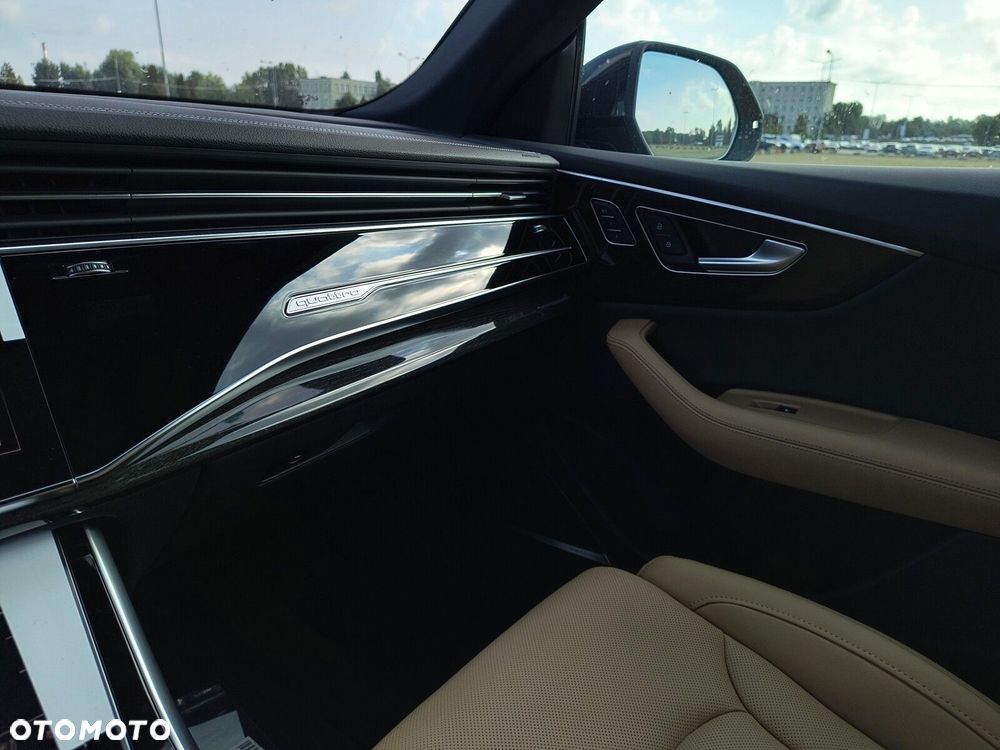 Audi Q8 - 22
