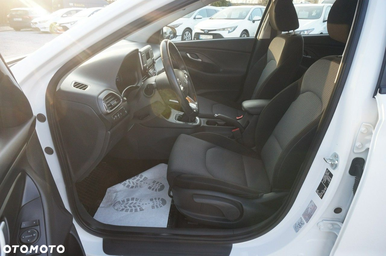 Hyundai i30 - 21