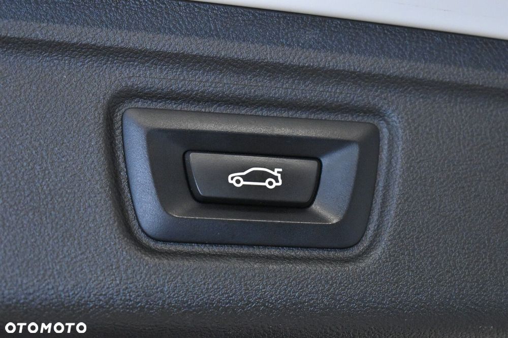 BMW Seria 3 - 23