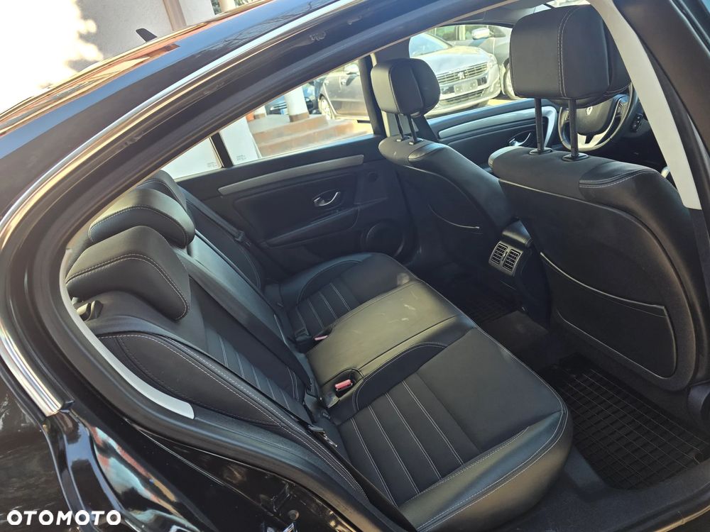 Renault Laguna dCi 150 FAP Bose - 24