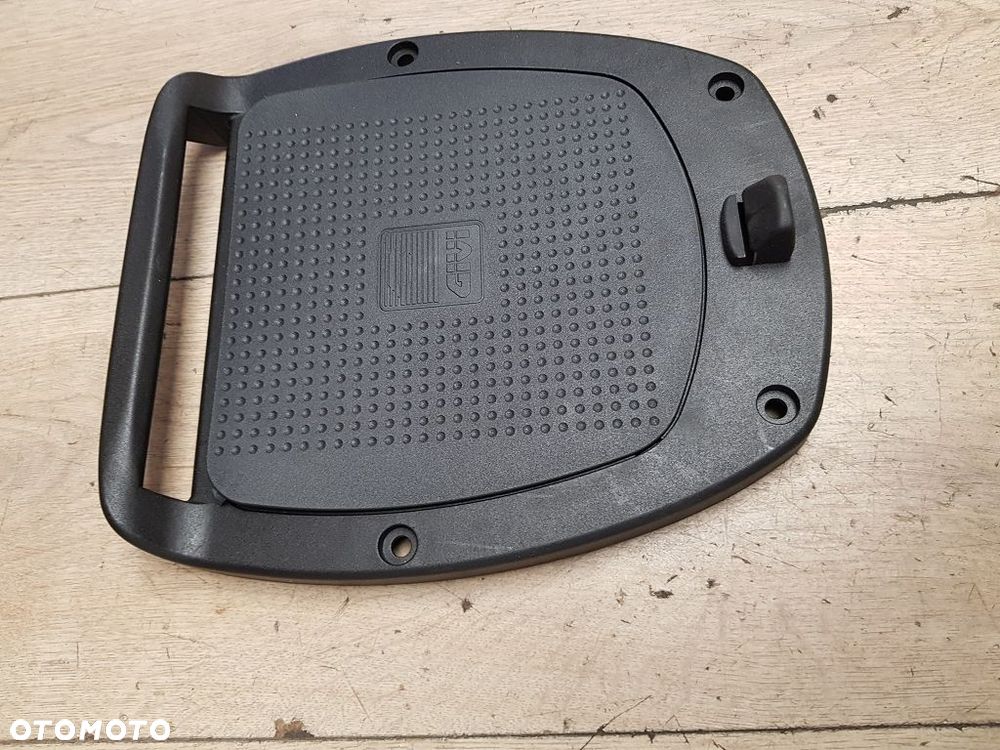 Płyta pod kufer centralny Givi E336 - 3