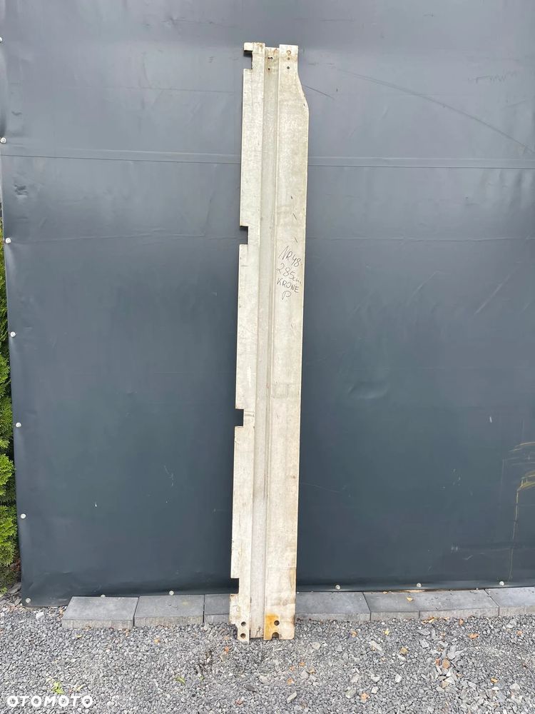 Słupki do naczepy KRONE - 24