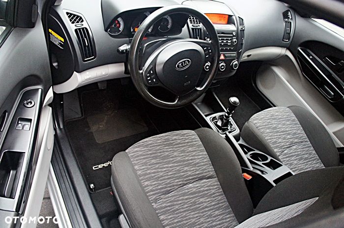 Kia Ceed 1.6 CVVT EX - 4
