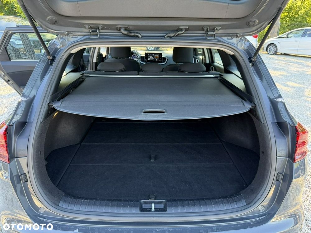 Kia Ceed 1.4 T-GDI M DCT - 12