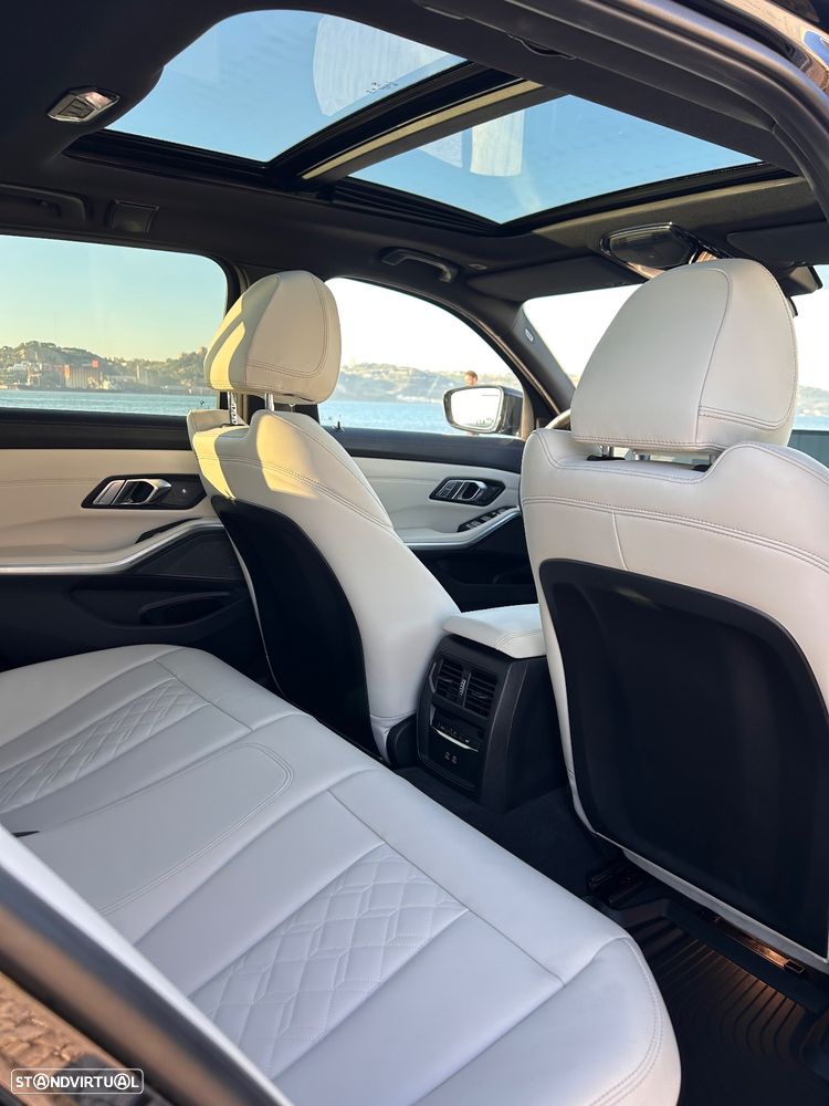 BMW 330 e Touring xDrive Aut. M Sport - 38