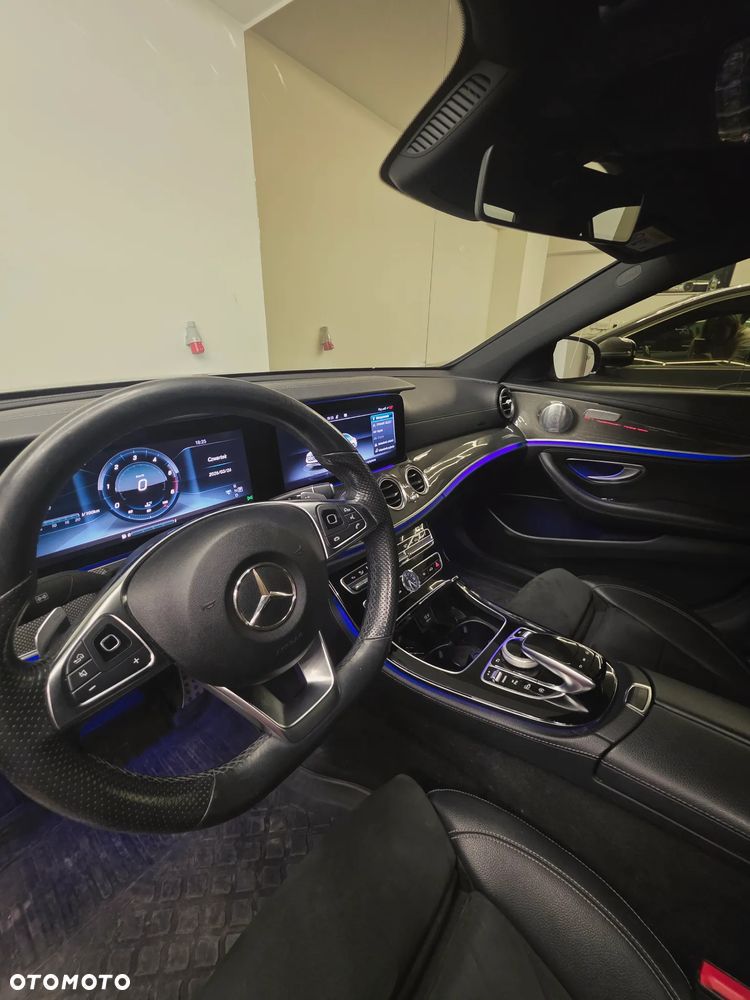 Mercedes-Benz Klasa E 220 d 9G-TRONIC AMG Line - 16