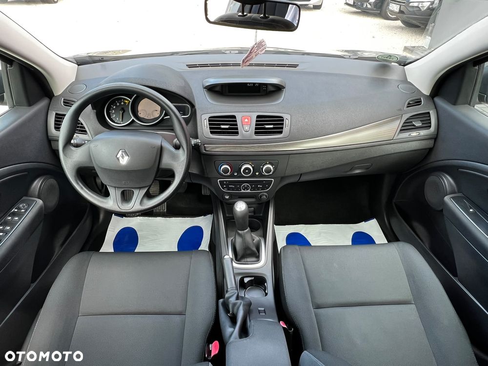 Renault Megane 1.6 16V Confort Authentique - 6