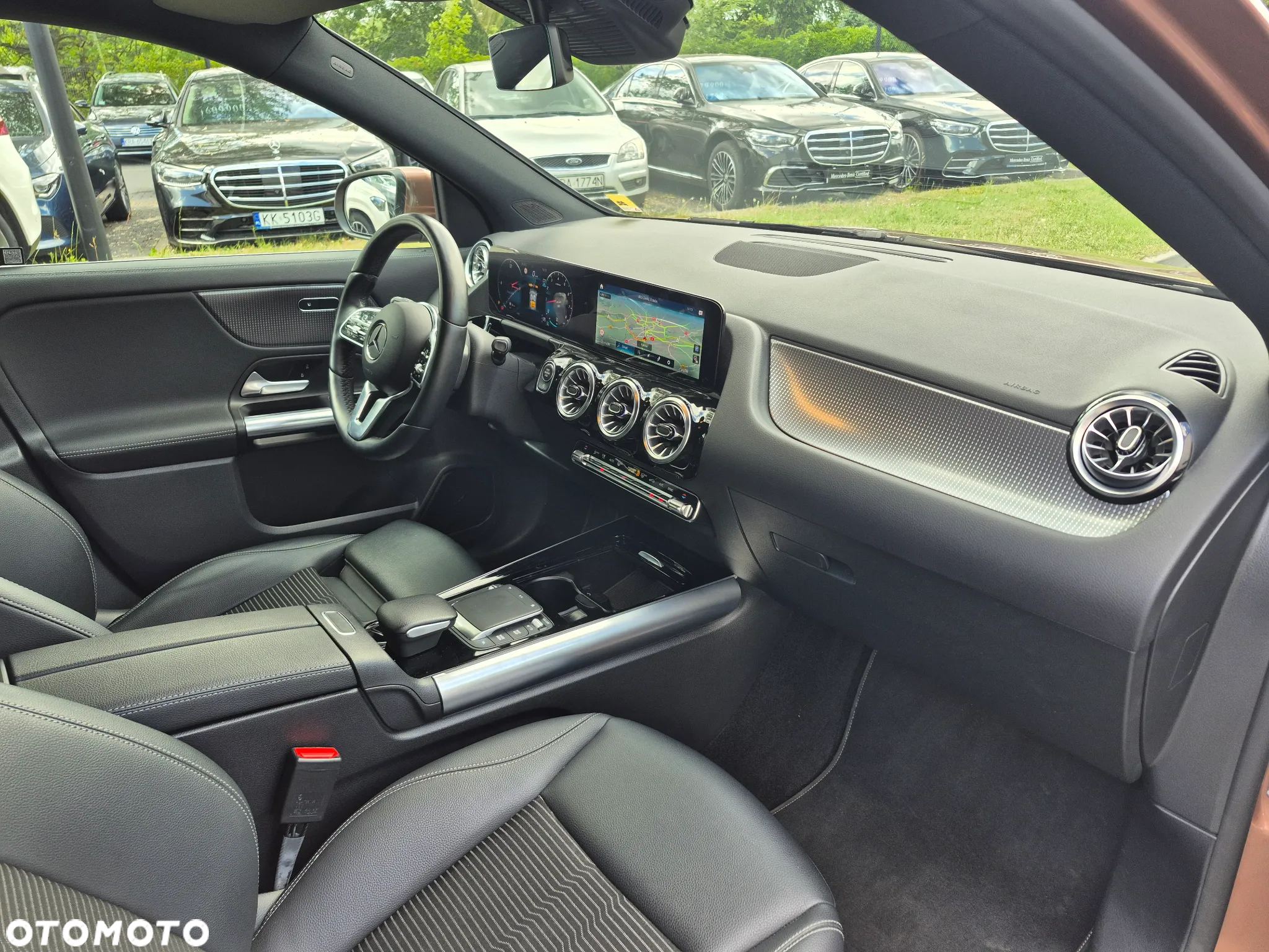 Mercedes-Benz GLA 200 4-Matic Progressive - 31