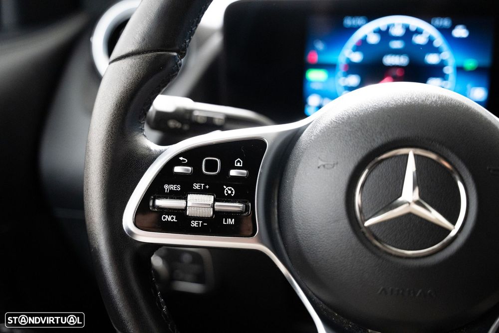 Mercedes-Benz GLA 250 e Progressive - 18