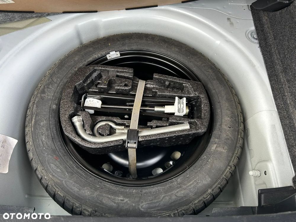 Volkswagen Polo 1.4 TDI (Blue Motion Technology) Comfortline - 16