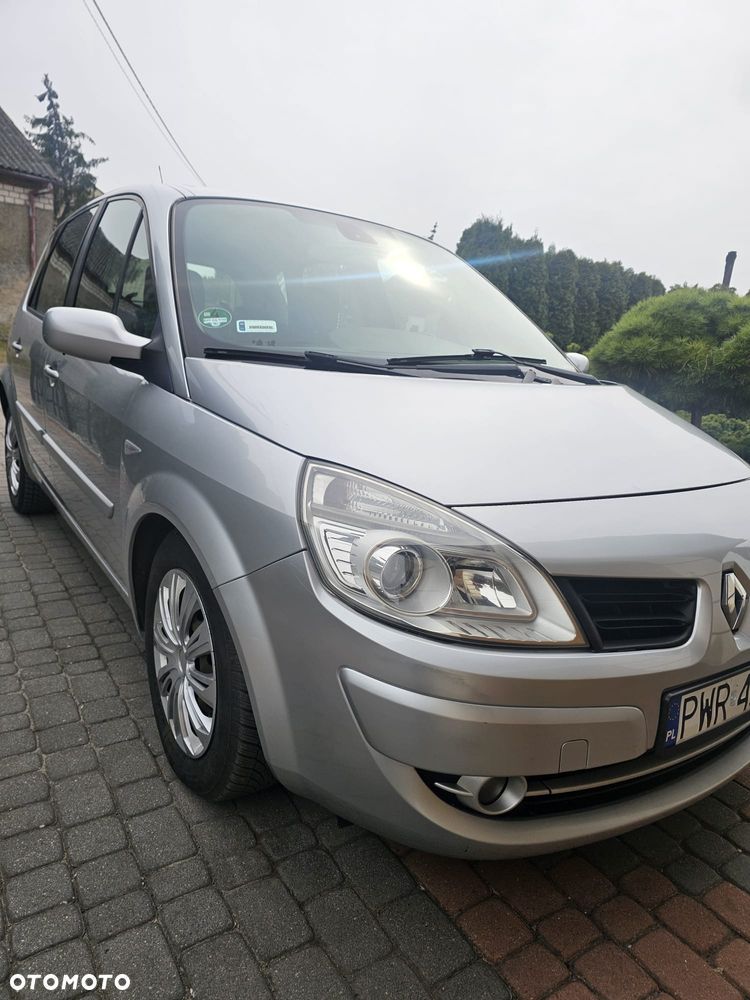 Renault Scenic 1.9 dCi Confort Privilege - 4