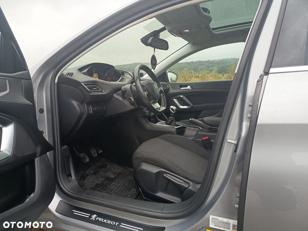 Peugeot 308 SW 1.6 BlueHDi Active S&S - 15