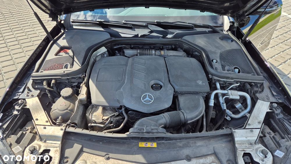 Mercedes-Benz Klasa E 220 d 4-Matic Avantgarde - 20