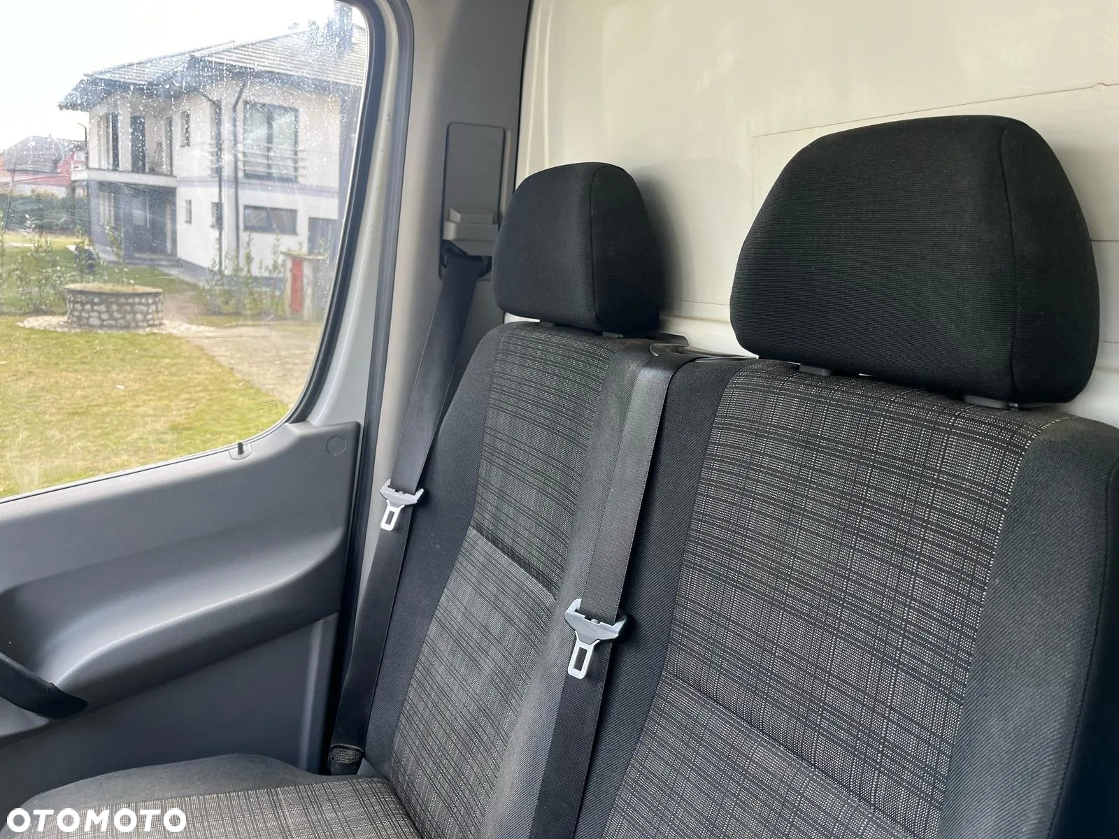 Mercedes-Benz Sprinter - 16