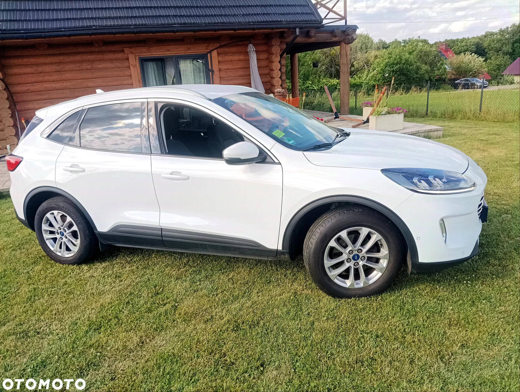 Ford Kuga 2.0 TDCi 4x4 Titanium - 4