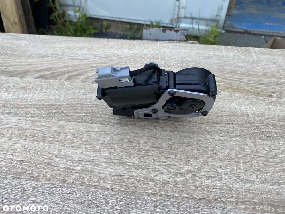 ZAMEK KLAPY TYLNEJ FORD KUGA MK2 MONDEO MK4 GJ1A-N442466-BB - 3