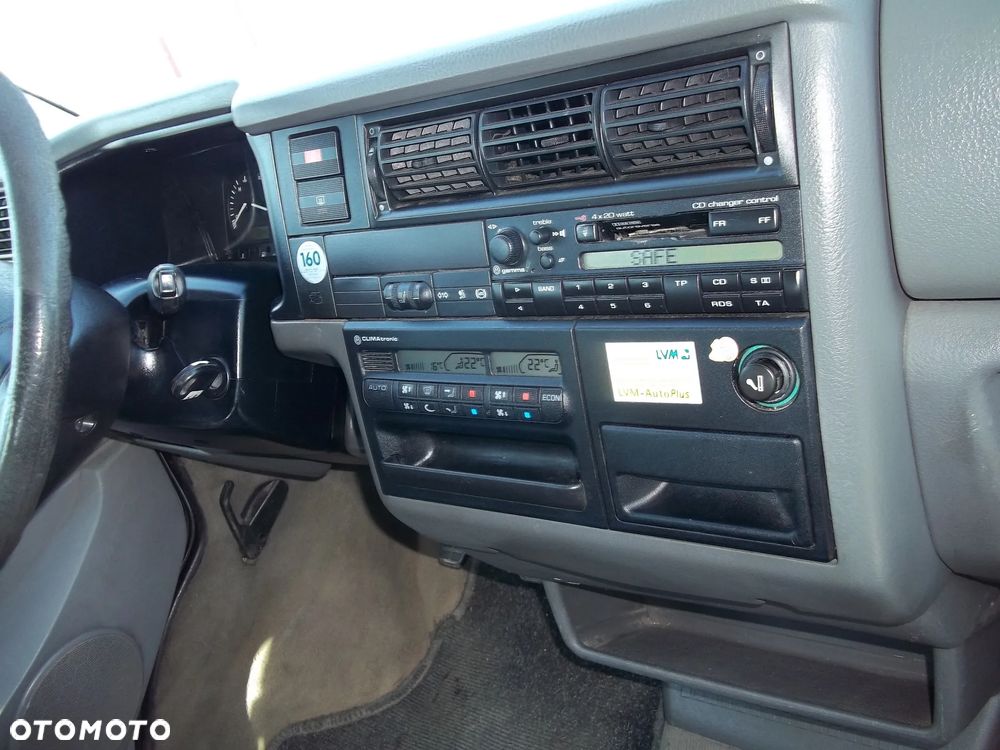 Volkswagen Multivan Standard - 10