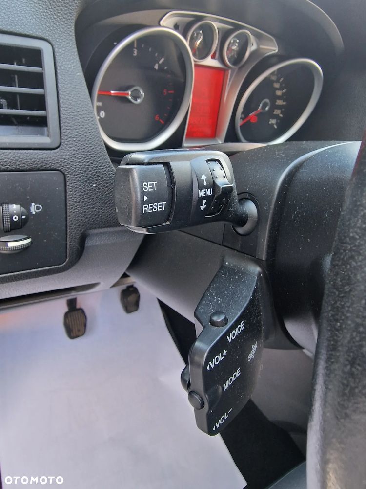 Ford Kuga 2.0 TDCi 4x4 Trend - 26