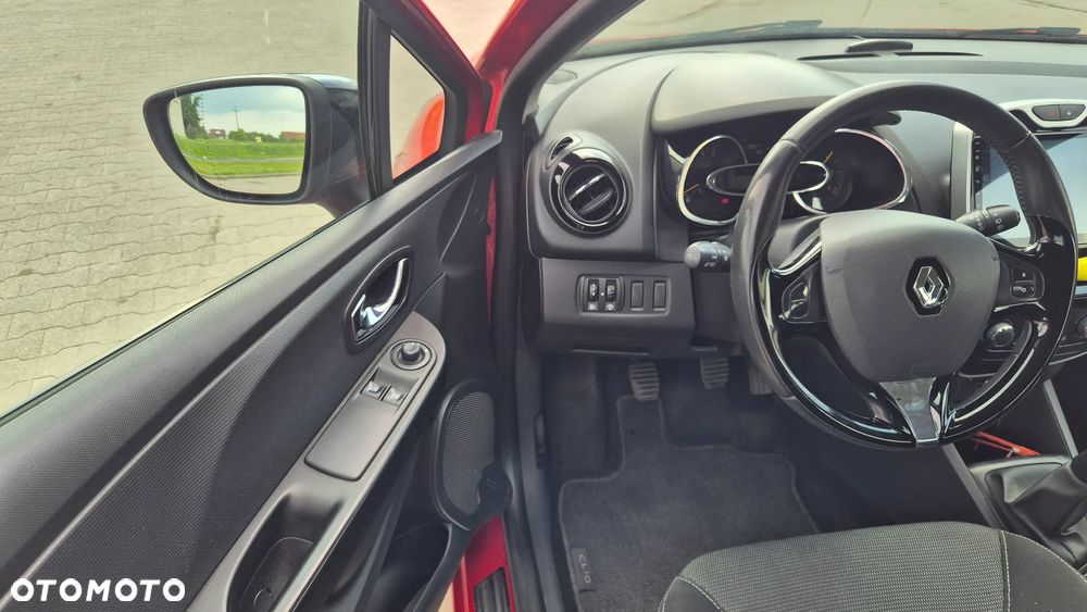 Renault Clio - 18