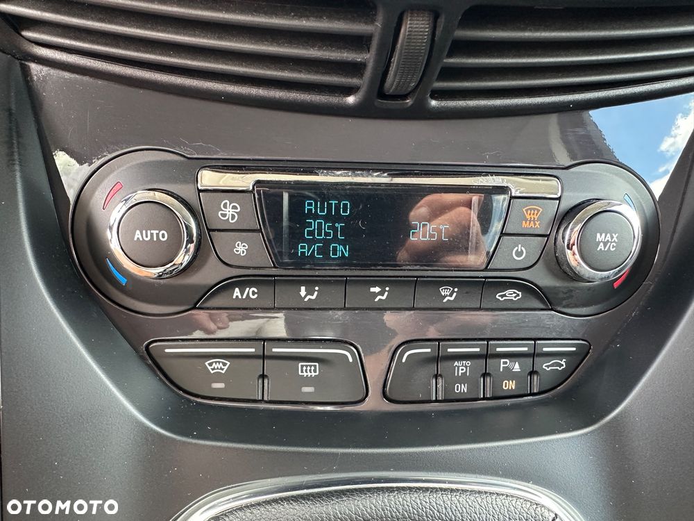 Ford Kuga 2.0 TDCi 4WD Titanium Plus - 26