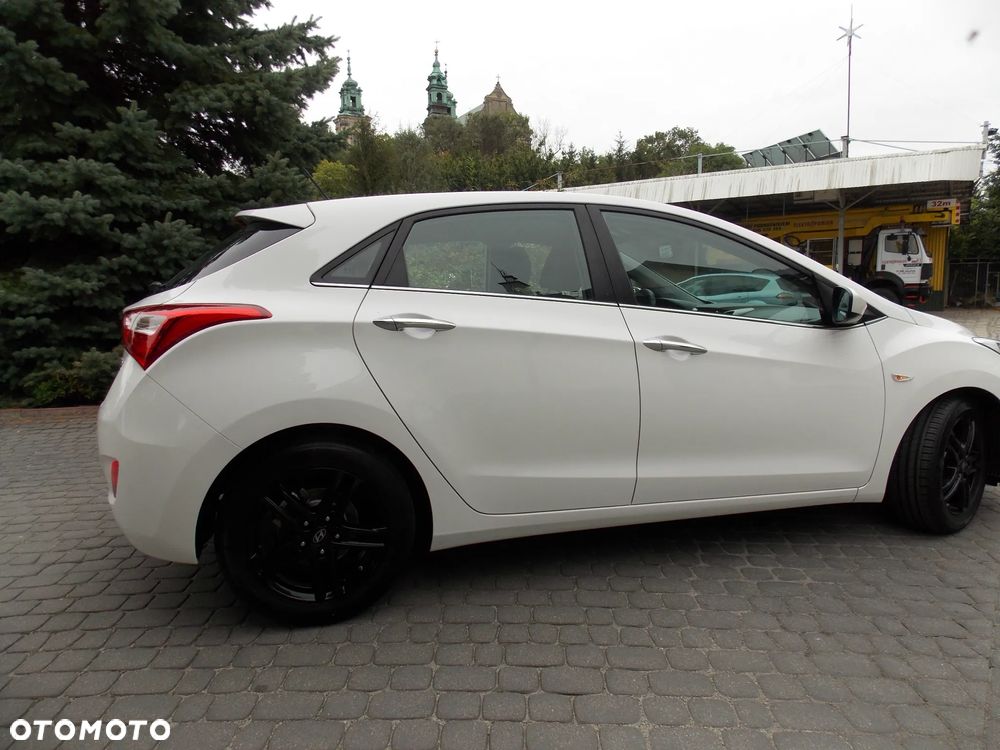 Hyundai i30 1.4 Classic - 11