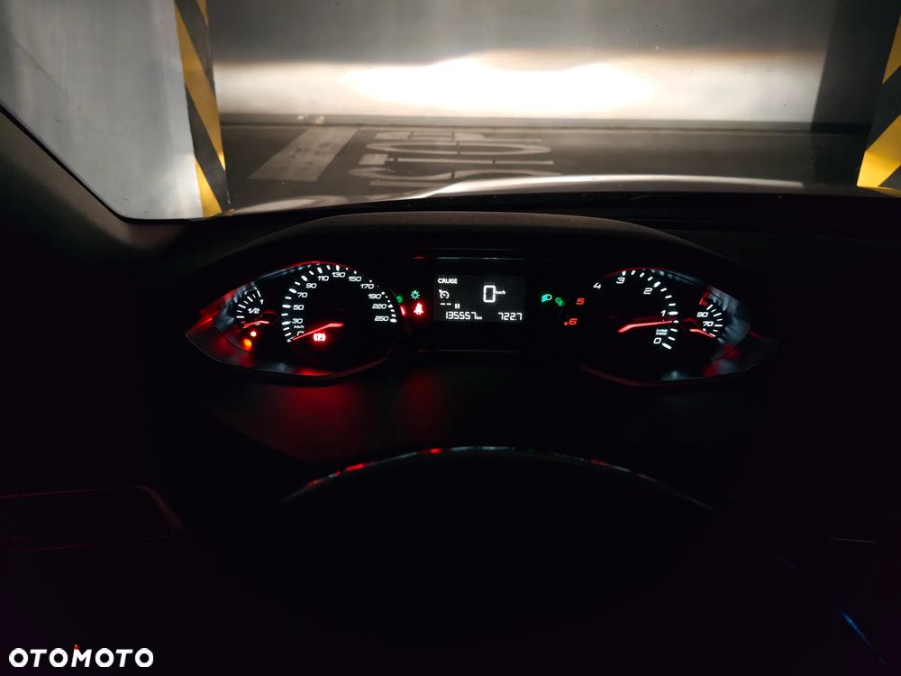 Peugeot 308 1.6 BlueHDi Active S&S - 9