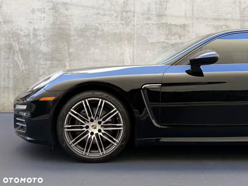 Porsche Panamera 4 PDK - 11