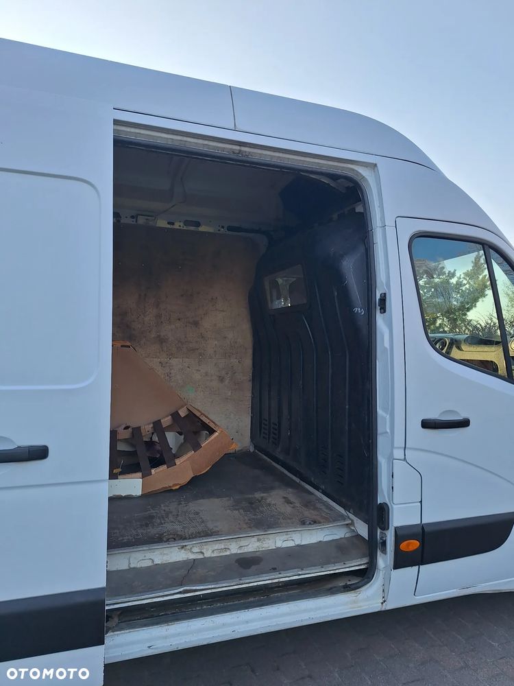 Renault Master - 25