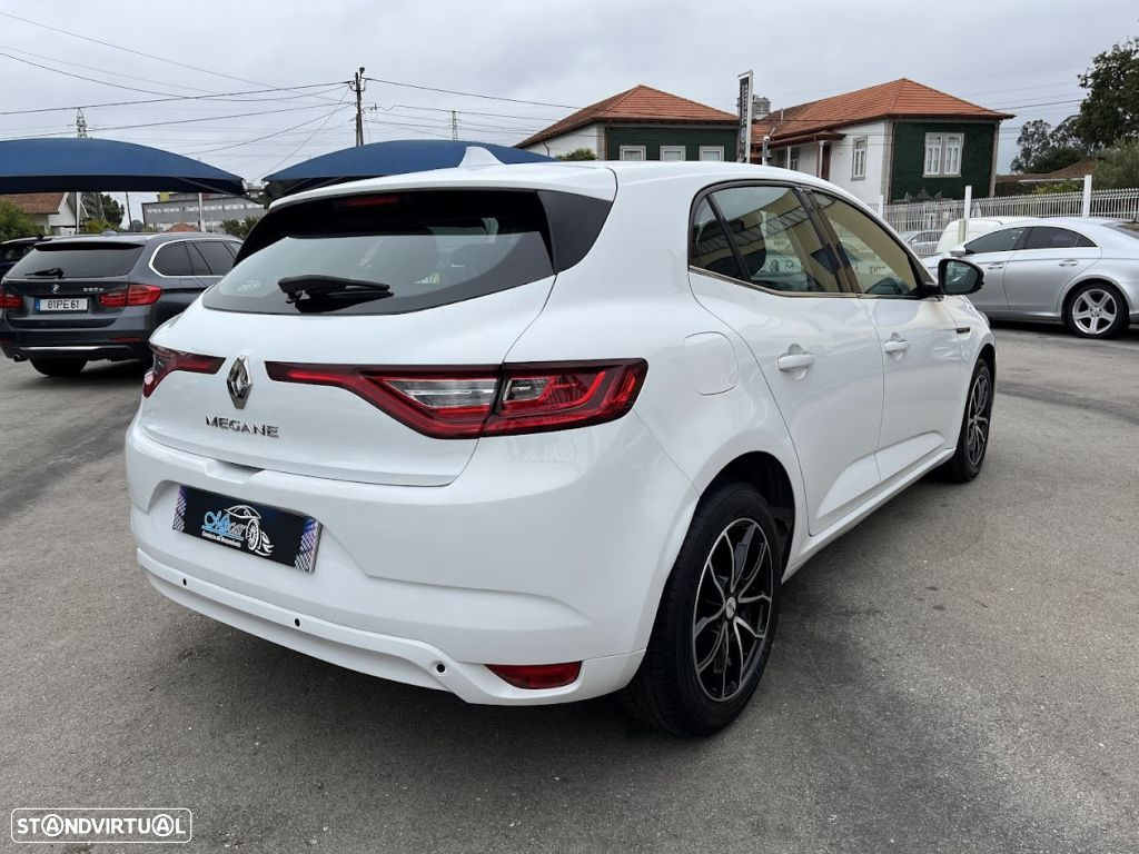Renault Mégane 1.5 dCi Zen - 5