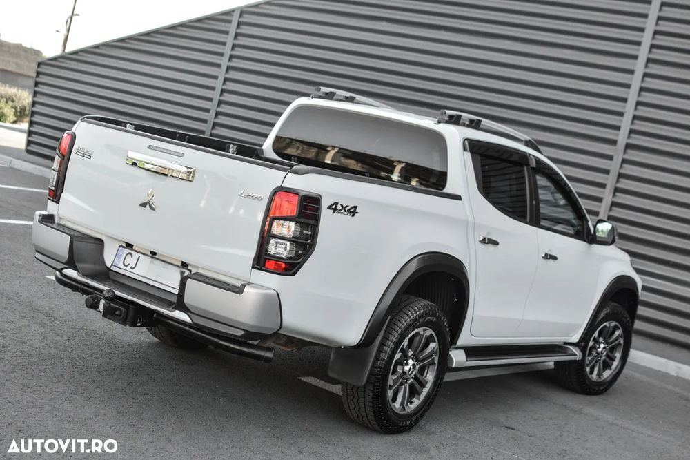 Mitsubishi L200 Pick Up 4x4 S&S Double Cab Spirit - 22