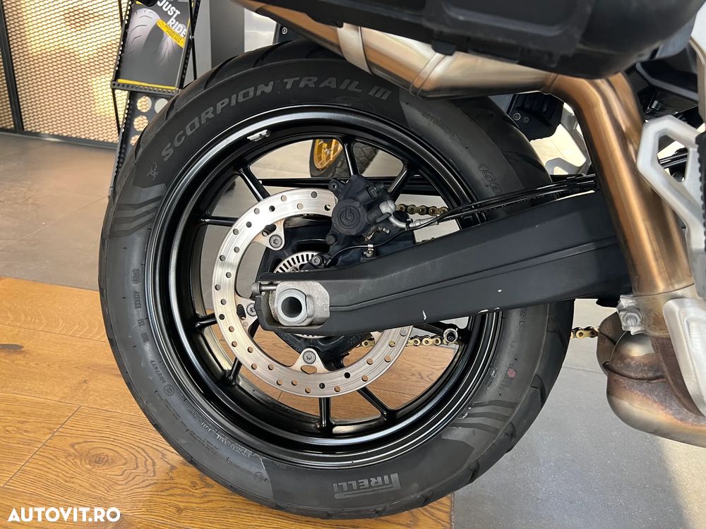 BMW F750GS - 8