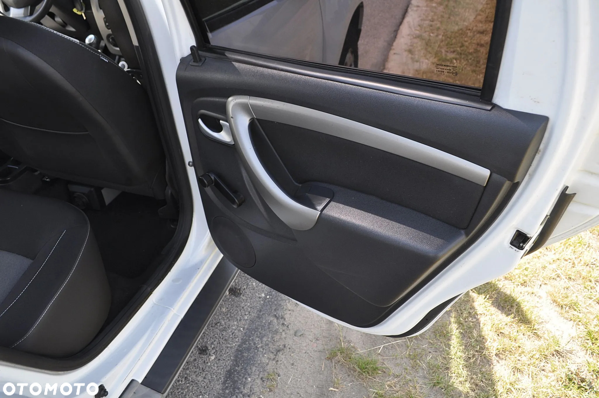 Dacia Duster 1.6 16V 4x4 - 18