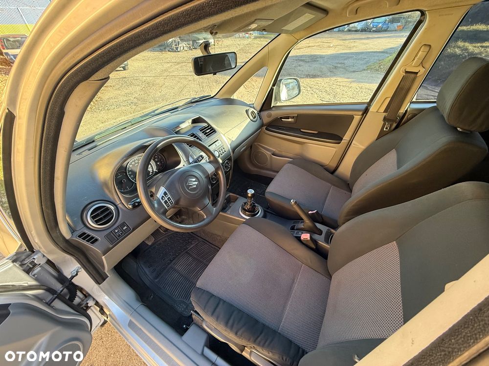 Suzuki SX4 1.9 DDiS DPF 4x2 Comfort - 10