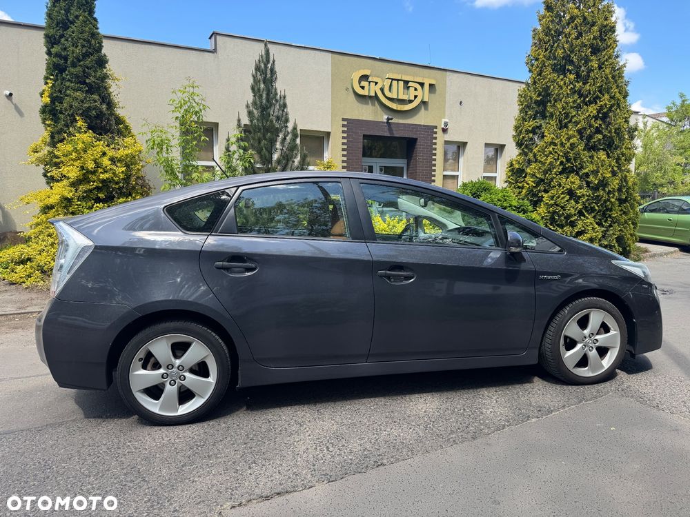 Toyota Prius - 9