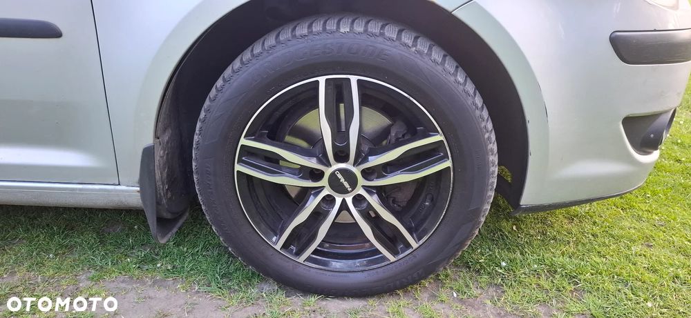 Volkswagen Touran 1.9 TDI DPF Conceptline - 19