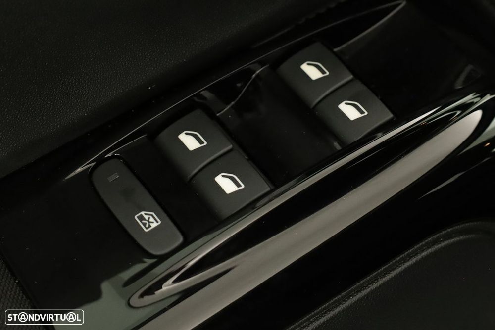 Citroën C3 1.2 PureTech Max - 21