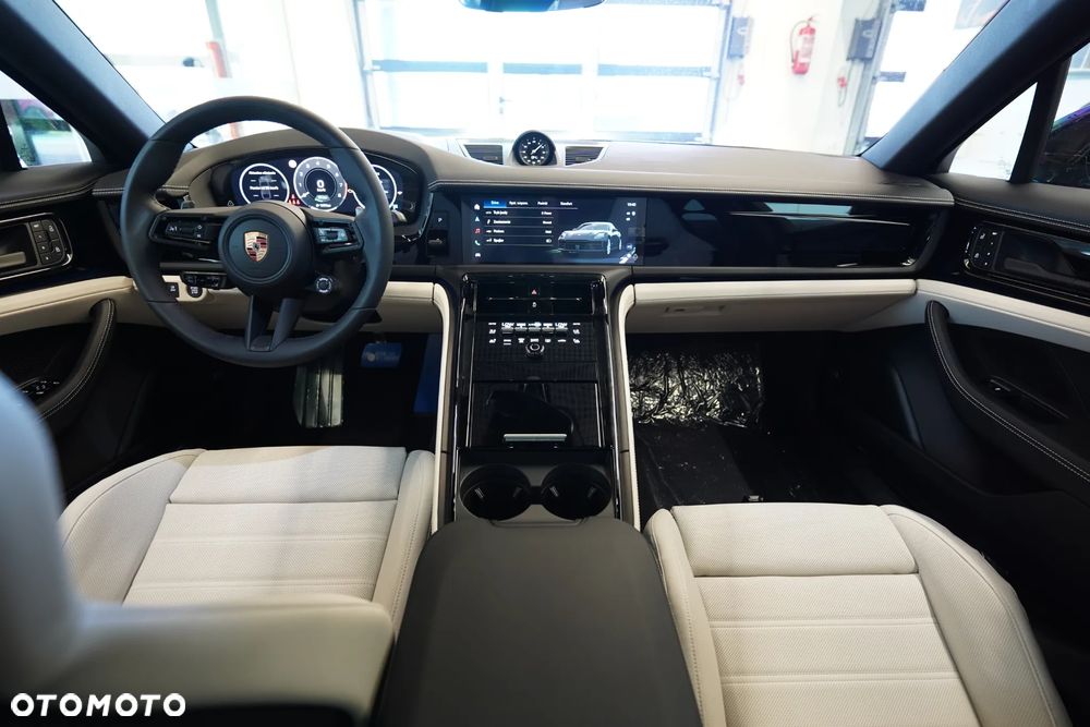 Porsche Panamera - 10