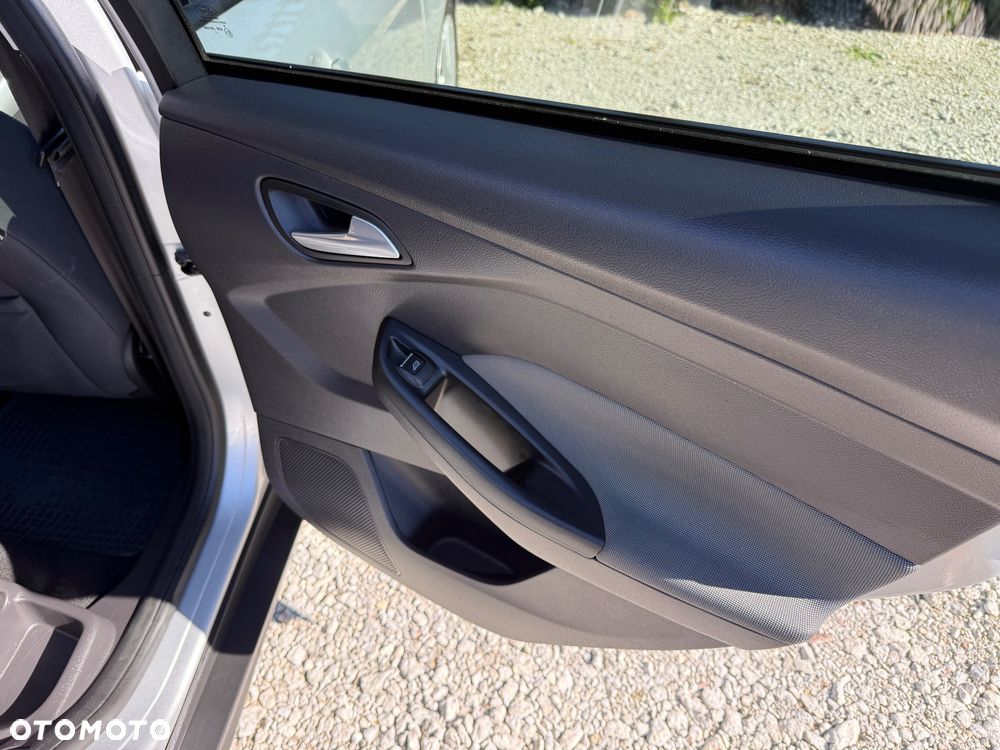 Ford Focus - 21