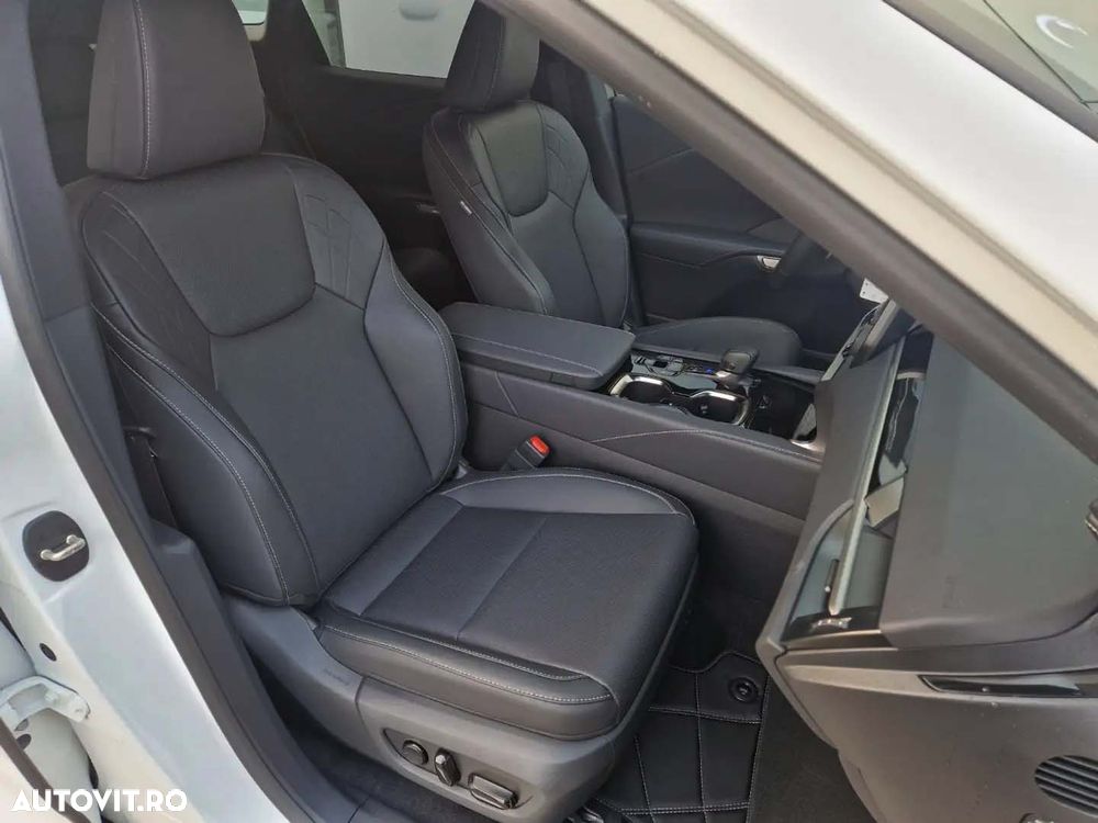 Lexus Seria RX - 8
