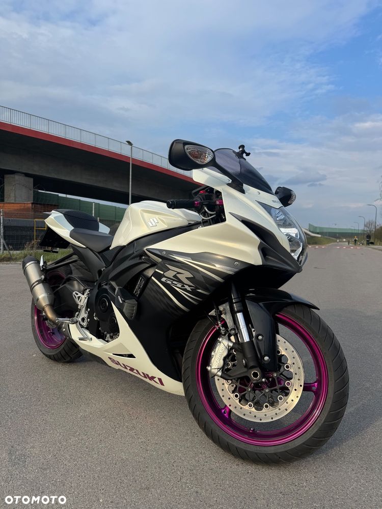 Suzuki GSX-R - 2