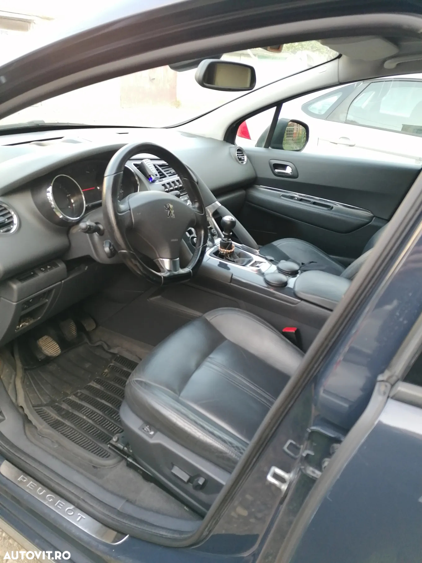 Peugeot 3008 2.0 HDI Premium Pack - 7