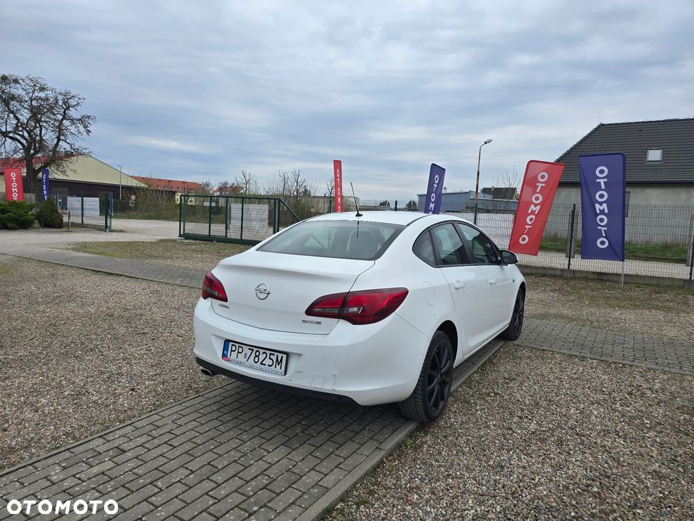 Opel Astra 1.4 T Business EU6 - 6