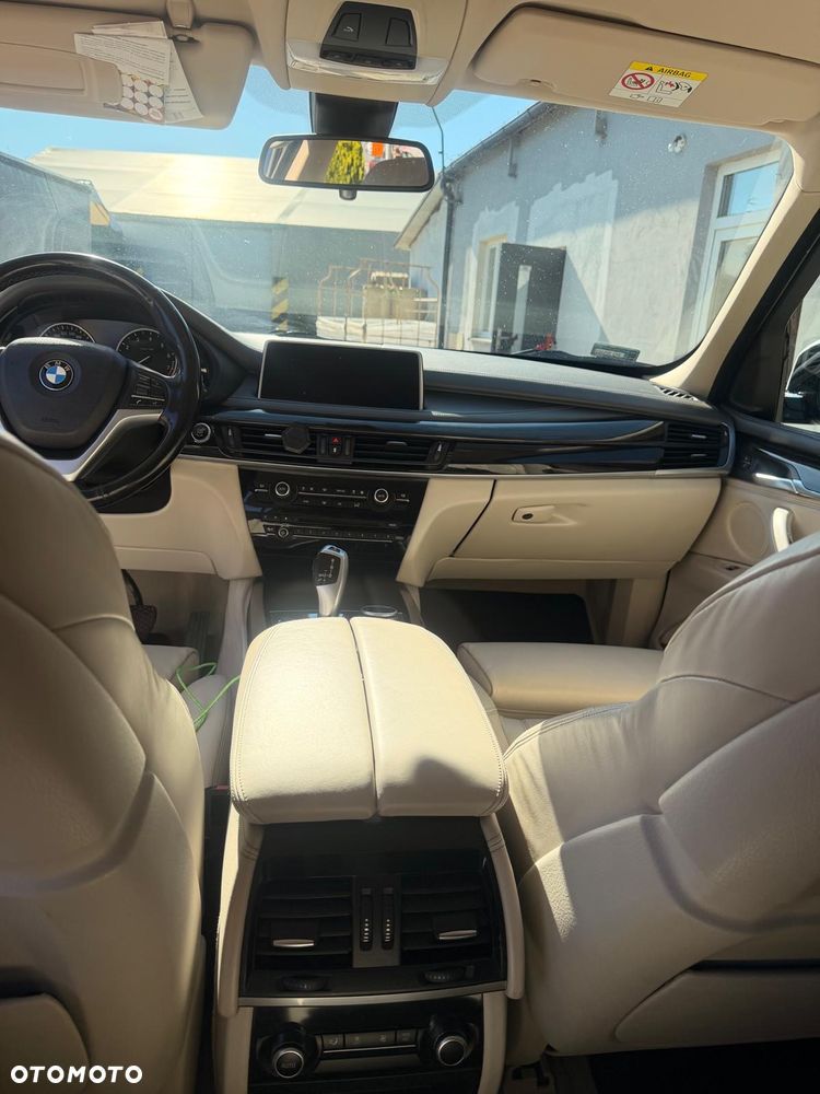 BMW X5 3.5i xDrive - 9