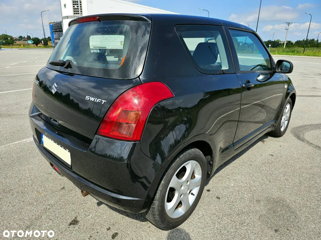 Suzuki Swift 1.3 Comfort - 28