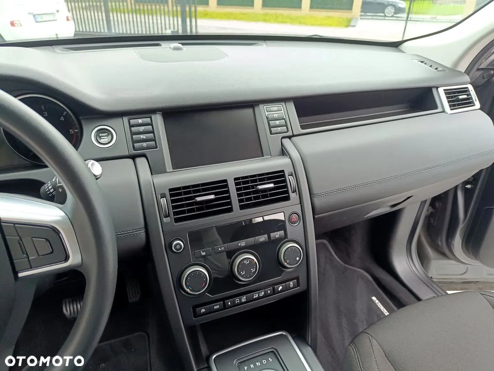 Land Rover Discovery Sport 2.0 TD4 SE - 9
